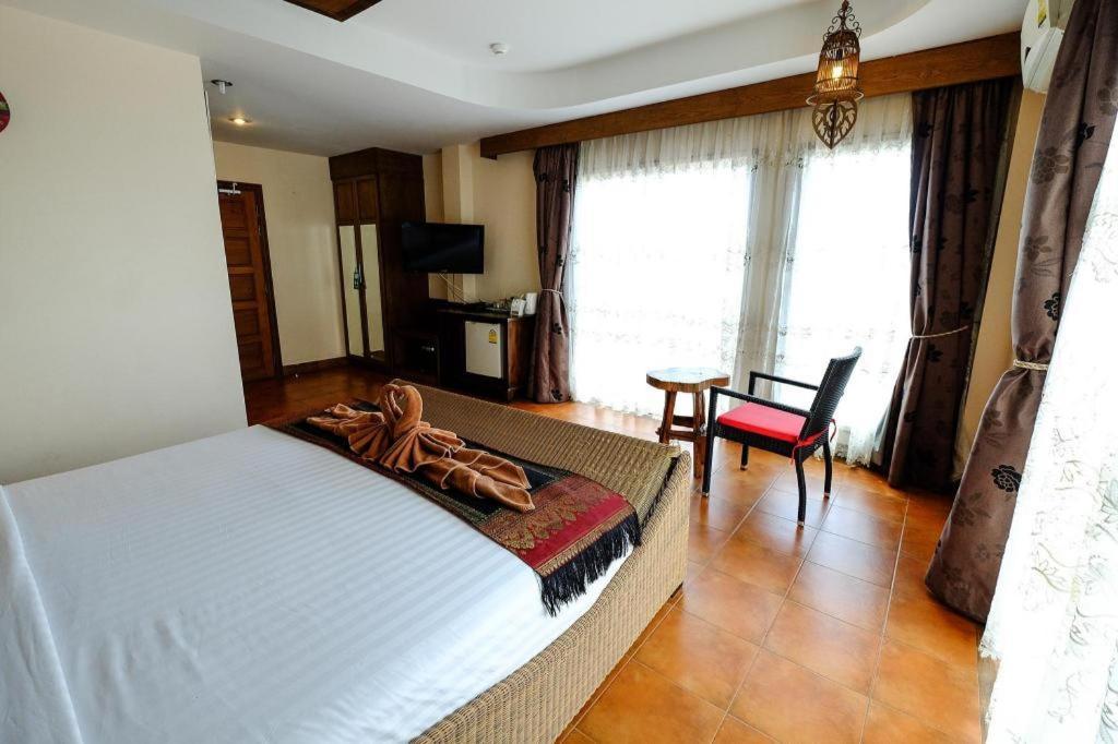 Hotel Red Balcony Pattaya